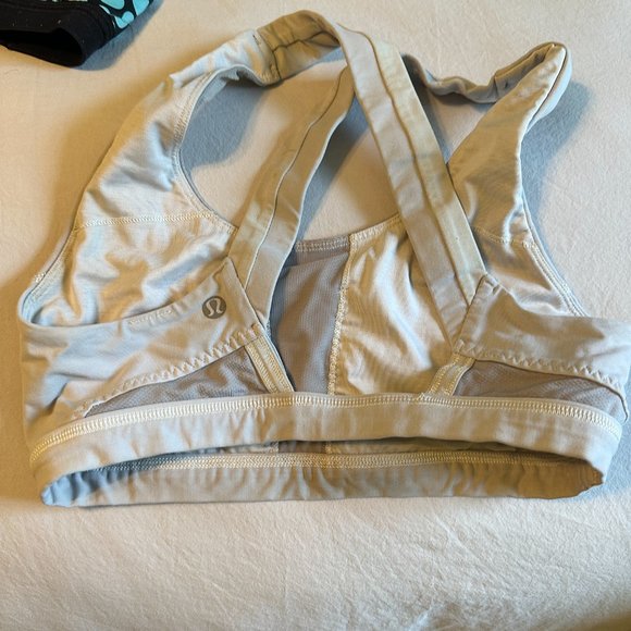Lululemon Rack Pack Sports Bra Size 6 - Picture 2 of 3
